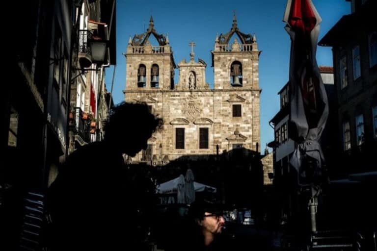 Deão da Catedral de Braga sugere mudança dos bares da Sé para Campo da Vinha