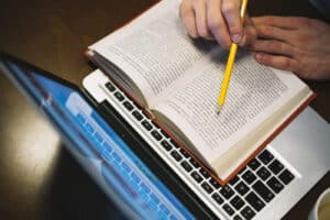 Reitores defendem regresso progressivo do ensino presencial a partir de março