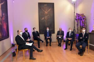 Sem celebrações na rua, Semana Santa assinala-se com recriação de procissões no digital