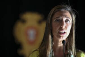 Grupo de enfermeiros pede instauração de processo disciplinar a bastonária