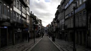 Lay-off e perdas no IVA podem custar até 600 milhões de euros por mês ao Estado&nbsp;