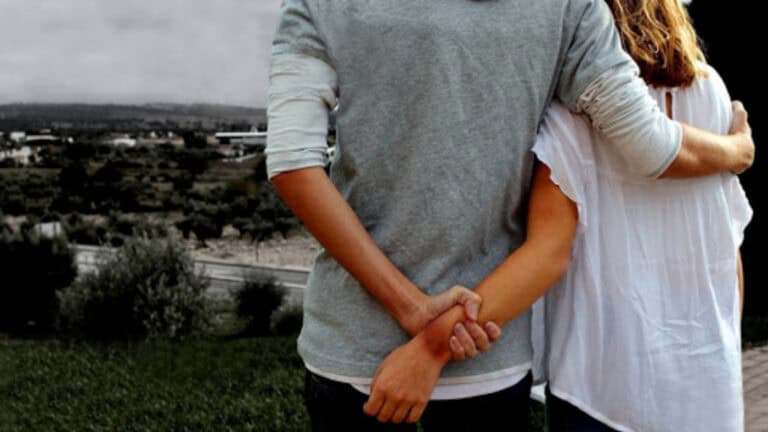 Controlo e perseguição reportados por jovens de Braga em estudo de violência no namoro