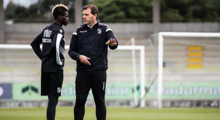 Vitória SC à procura dos três pontos de recuperação na recepção ao Farense