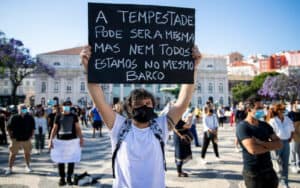 PCP leva a votos no Parlamento apoio de 658 euros por mês para os profissionais da Cultura