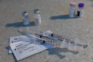 Pfizer e BioNTech garantem mais 200 milhões de vacinas à UE em 2021&nbsp;