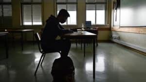 Tribunal suspende&nbsp;retenção de alunos famalicenses que não frequentaram Cidadania