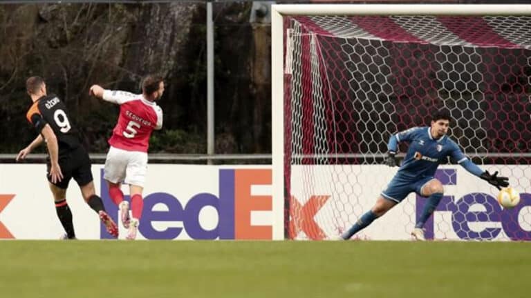 SC Braga perde e parte em desvantagem para Roma