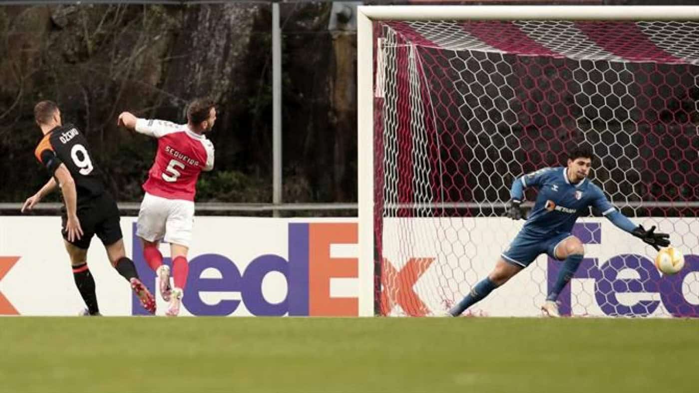 SC Braga perde e parte em desvantagem para Roma