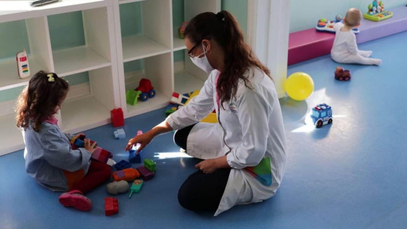 Grupo de especialistas pede reabertura de creches e pré-escolar em carta aberta