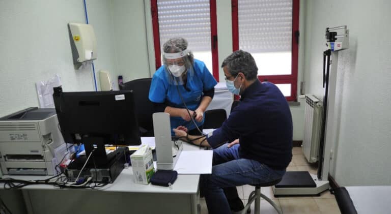 Portugal com mais 979 casos e 41 óbitos