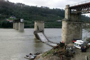 Marcelo evoca a memória das 59 vítimas da tragédia de Entre-os-Rios