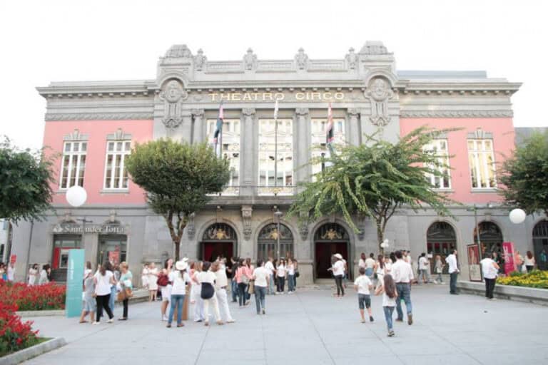 Obras no Theatro Circo concluídas em abril depois de vários ajustes