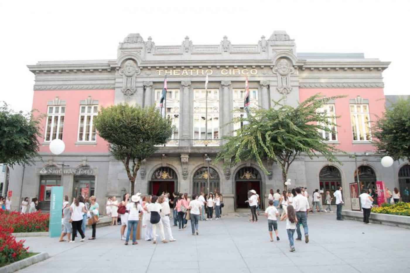 Obras no Theatro Circo concluídas em abril depois de vários ajustes