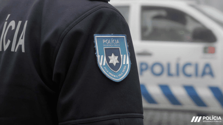 Dérbi minhoto sem público mas com adeptos multados em Braga e Guimarães