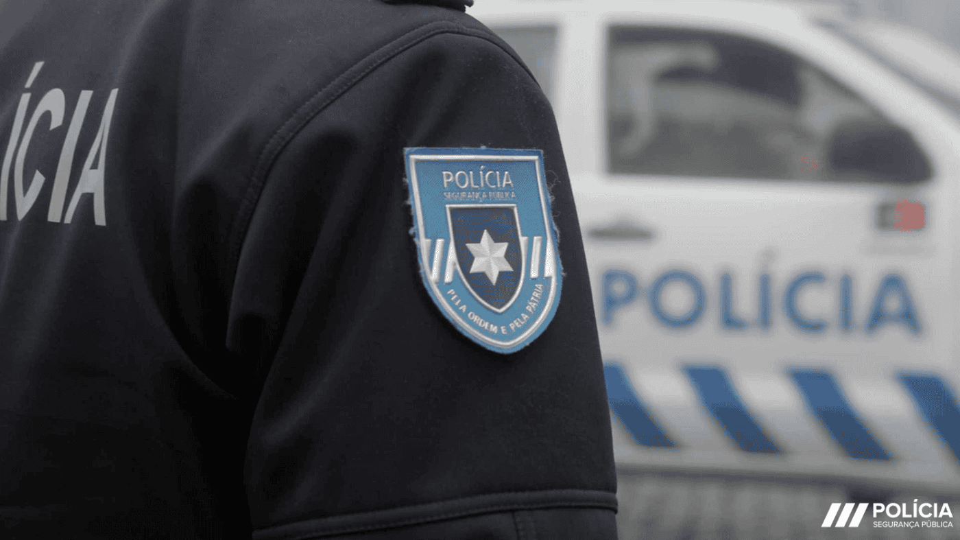 Dérbi minhoto sem público mas com adeptos multados em Braga e Guimarães