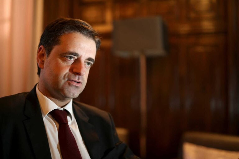 “O desconfinamento por regiões poderá não ser a melhor solução”