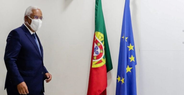 Primeiro-ministro avisa que desconfinar a conta-gotas "não é sinónimo de sair e fazer tudo"