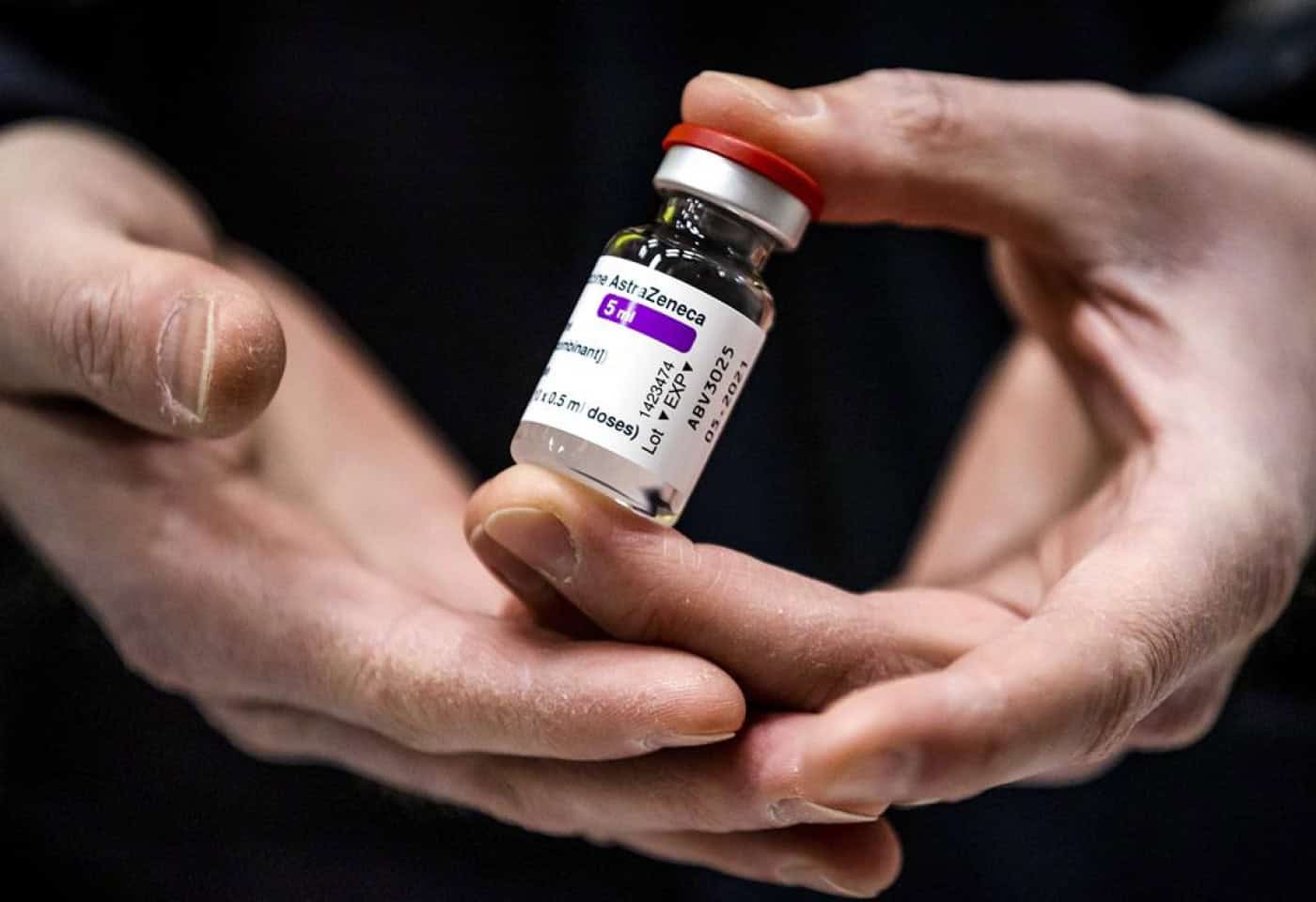 Alemanha suspende vacina da AstraZeneca para a Covid-19