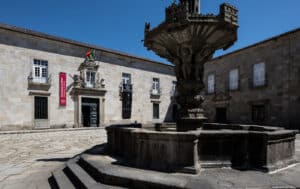 Listas A e B pelos docentes e investigadores elegem 6 conselheiros cada uma