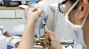 Nove em cada 10 portugueses aceita ser vacinado - estudo