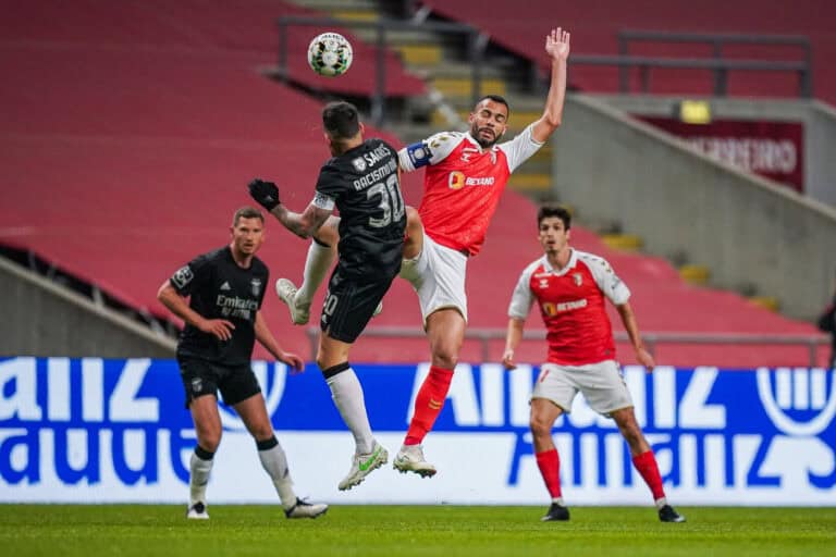 CD abre processos disciplinares ao Benfica e ao SCB