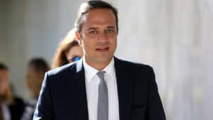 Hugo Pires começa corrida autárquica a tentar convencer os próprios militantes