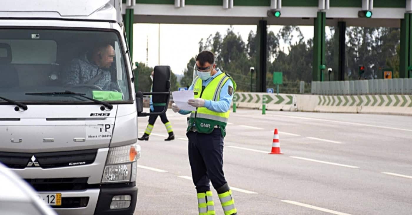Proibição de circular entre concelhos arranca mesmo à meia-noite