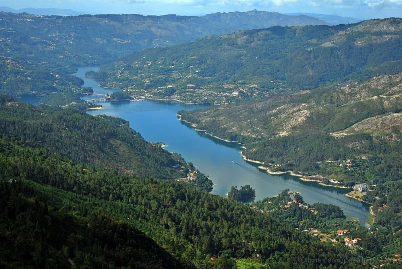 MP pede demolição de 6 moradias ilegais no Gerês e acusa 18 arguidos&nbsp;
