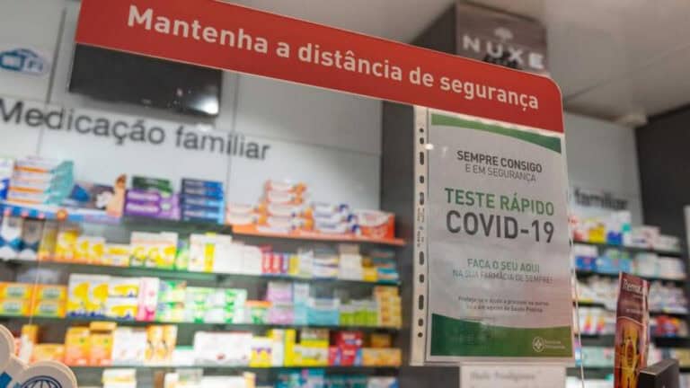Testes rápidos chegam esta sexta-feira a 500 farmácias