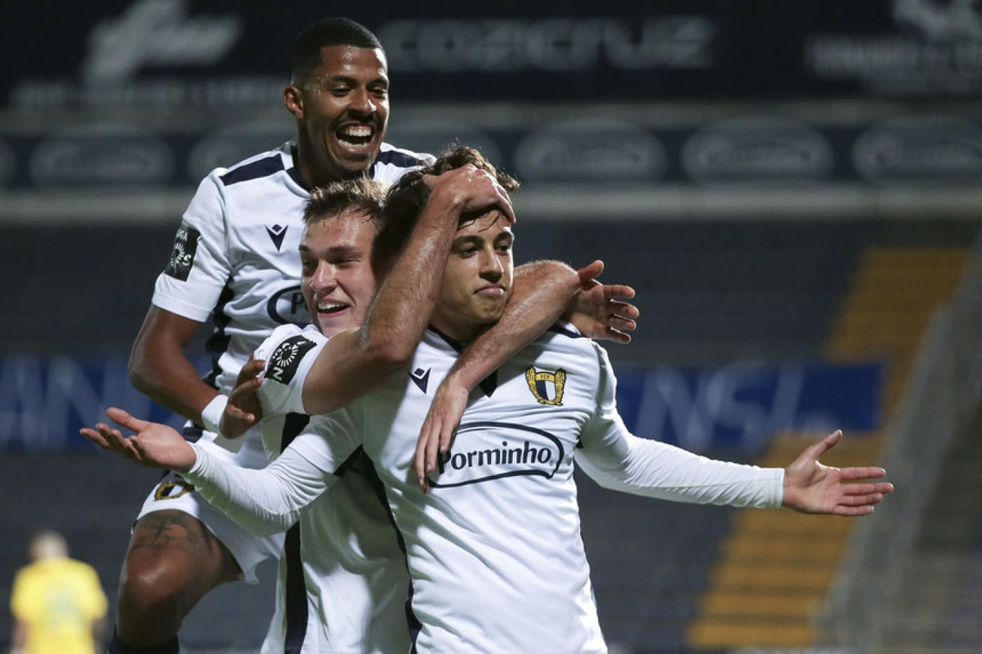 Famalicão vence Paços de Ferreira e afasta-se da zona de despromoção&nbsp;