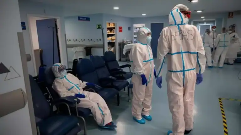 Amnistia: Debilidade dos sistemas de saúde na Europa foi exposta pela covid-19