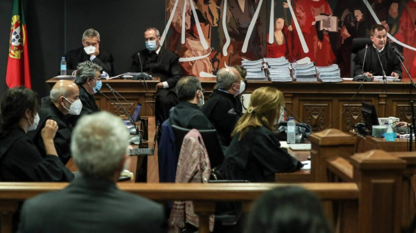 Todos os crimes de corrupção contra José Sócrates caem&nbsp;