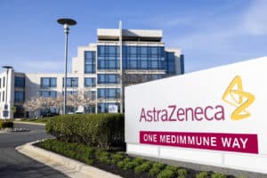 AstraZeneca atrasa entrega de metade das vacinas na UE