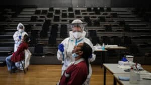 Covid-19: Último rastreio nas escolas identifica 125 casos em mais de 110 mil teste