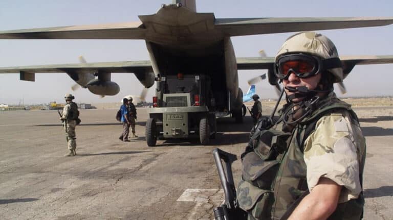 Militares portugueses saem do Afeganistao até final de maio