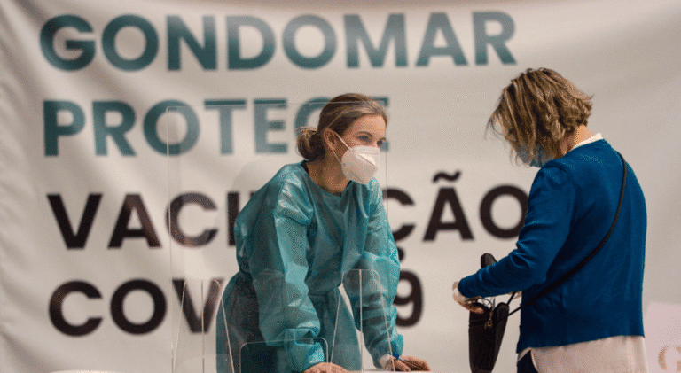 Mais 441 casos de covid-19 e três óbitos em Portugal, nas últimas 24 horas