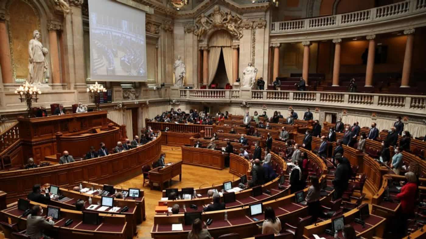 AR altera lei para permitir candidatos independentes à câmara e assembleia