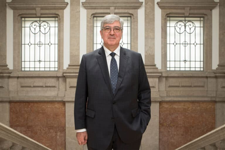 CRUP responsabiliza ministro pela não inclusão de profissionais do ES nos grupos prioritários de vacinação