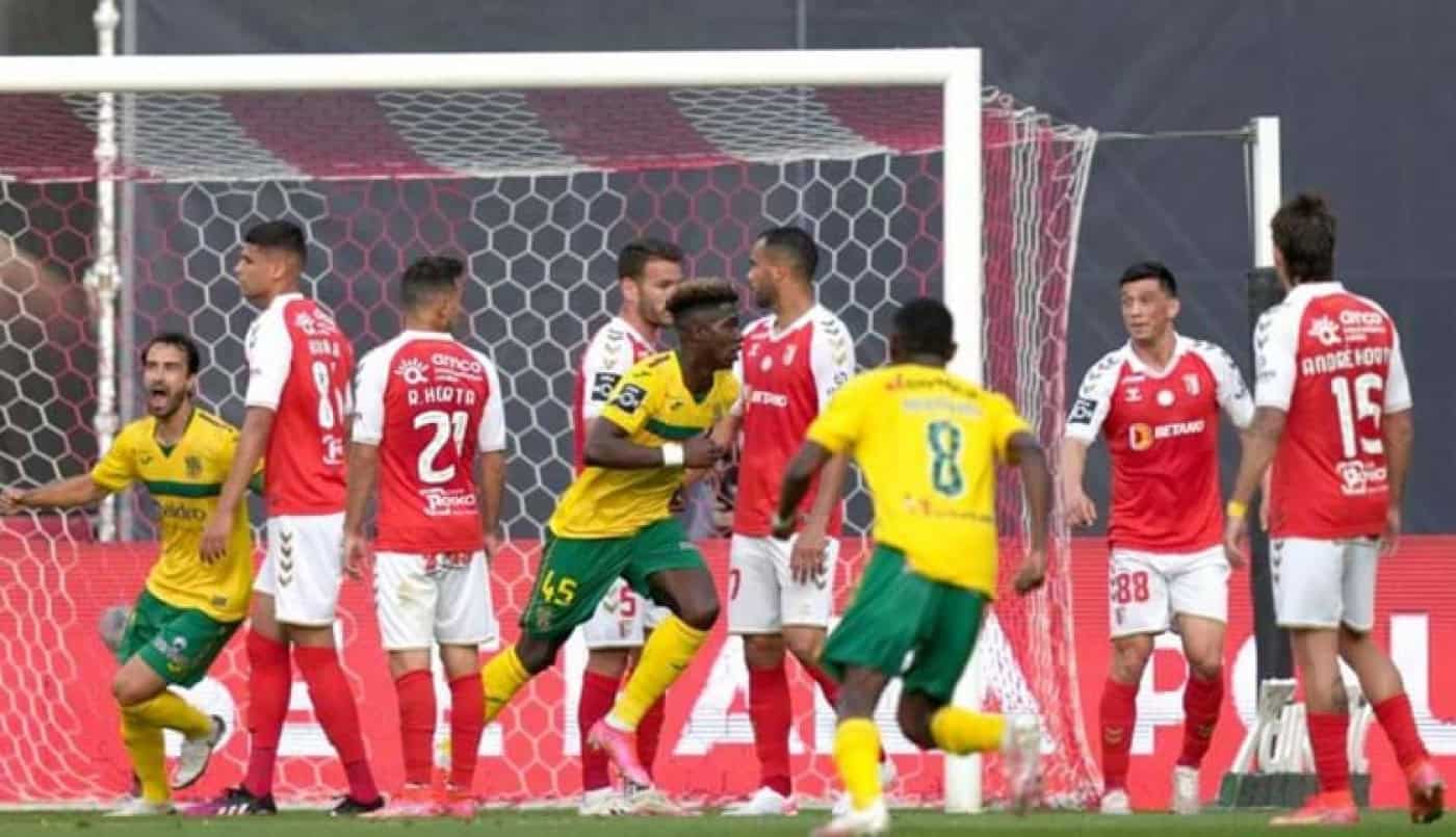 SCB e Paços de Ferreira empatam a uma bola
