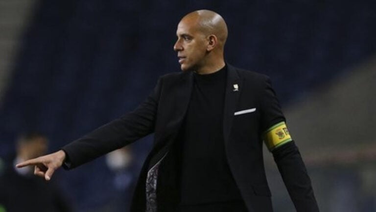 Pepa já terá acordo para treinar o Vitória SC na próxima época