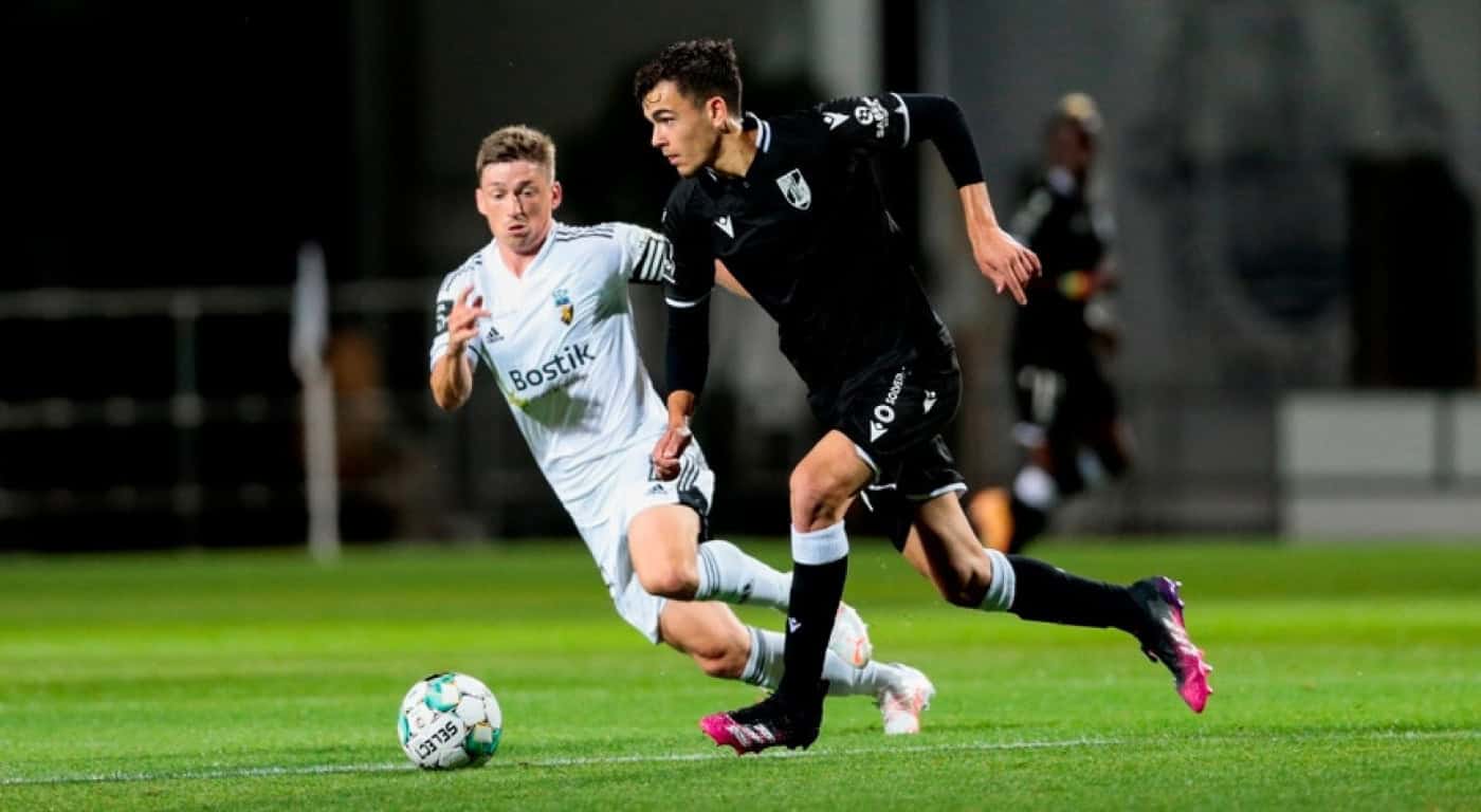 Quaresma dá empate ao Vitória SC nos descontos