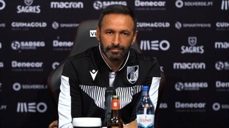 Treinador do Vitória diz que sexto lugar resulta em época "bem conseguida"