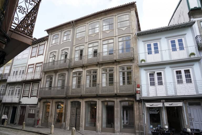 A Oficina apresenta publicação dedicada à Casa Alberto Sampaio