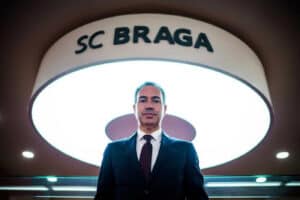 Eleições SC Braga. António Salvador entre os 500 sócios que já votaram