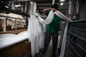 Funcionários da Coelima têm salários em dia. Volume de trabalho obriga a horas extra