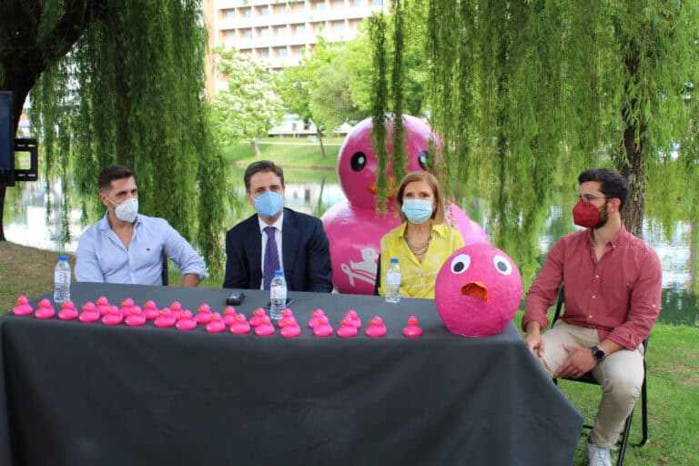 Rio Este vai ser invadido por 20 mil patos de borracha solidários