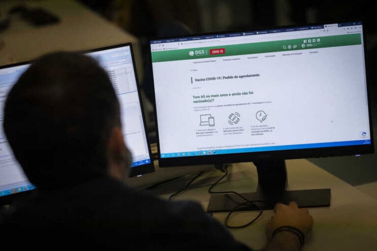 Autoagendamento para pessoas com mais de 50 anos já é possível