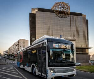 Comentadores do 'Praça do Município' duvidam da proposta de Pires para os TUB