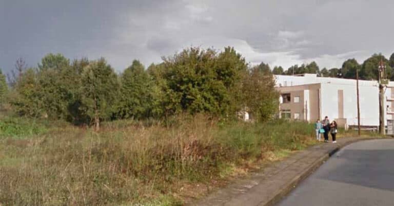 Moradores entregam petição para travar construção de habitações sociais em Ferreiros