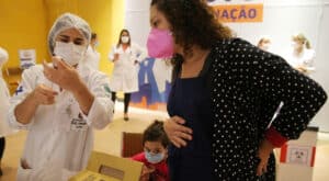 Covid-19. Comissão Técnica de Vacinação recomenda que grávidas sejam vacinadas